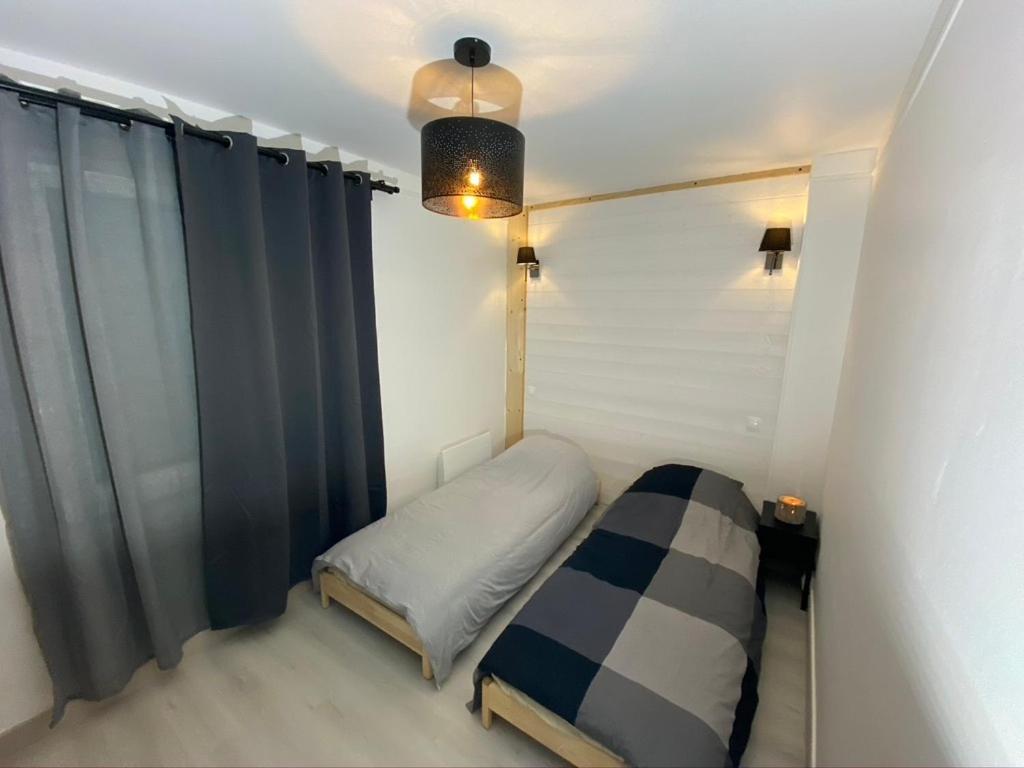 Le Pasteur Apartment มงต์ชาแน็ง ภายนอก รูปภาพ