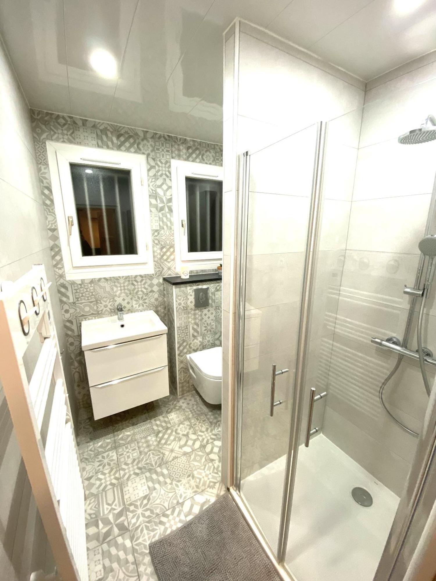 Le Pasteur Apartment มงต์ชาแน็ง ภายนอก รูปภาพ